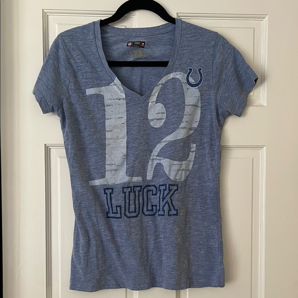 Fitted Blue Graphic Tee Short Sleeve